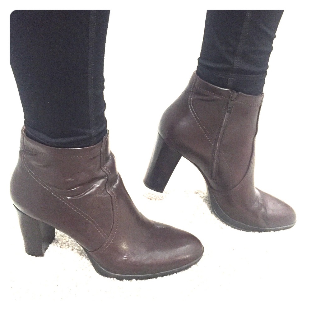 Franco Sarto heeled booties!
